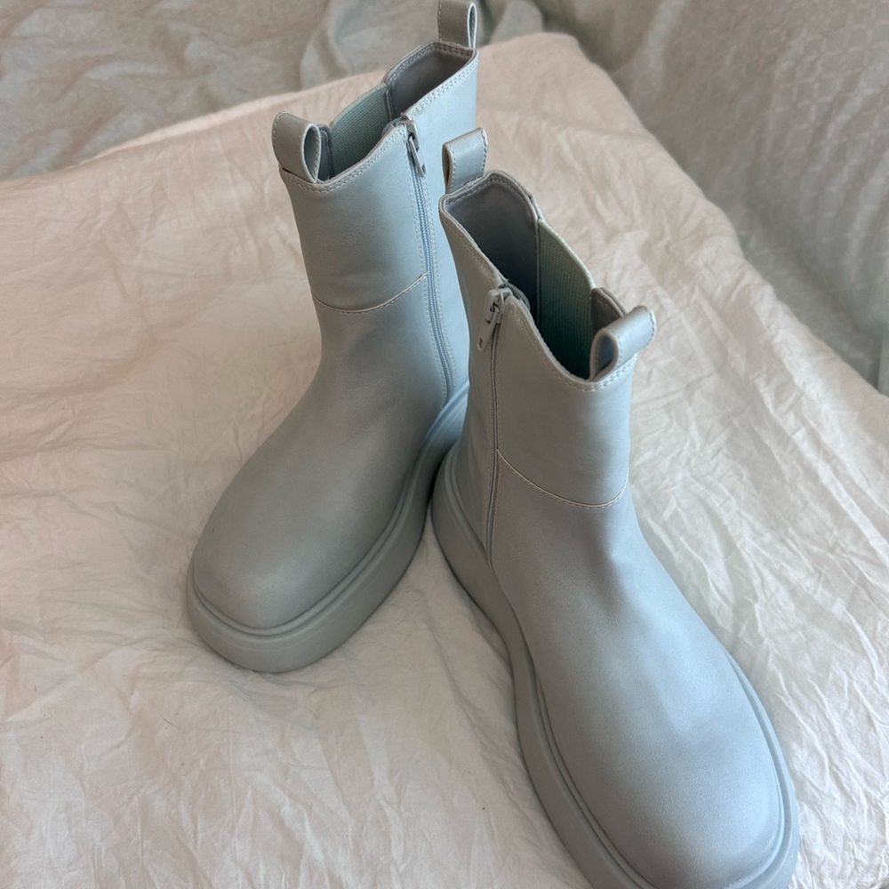 Kid’s Light Blue Boots
